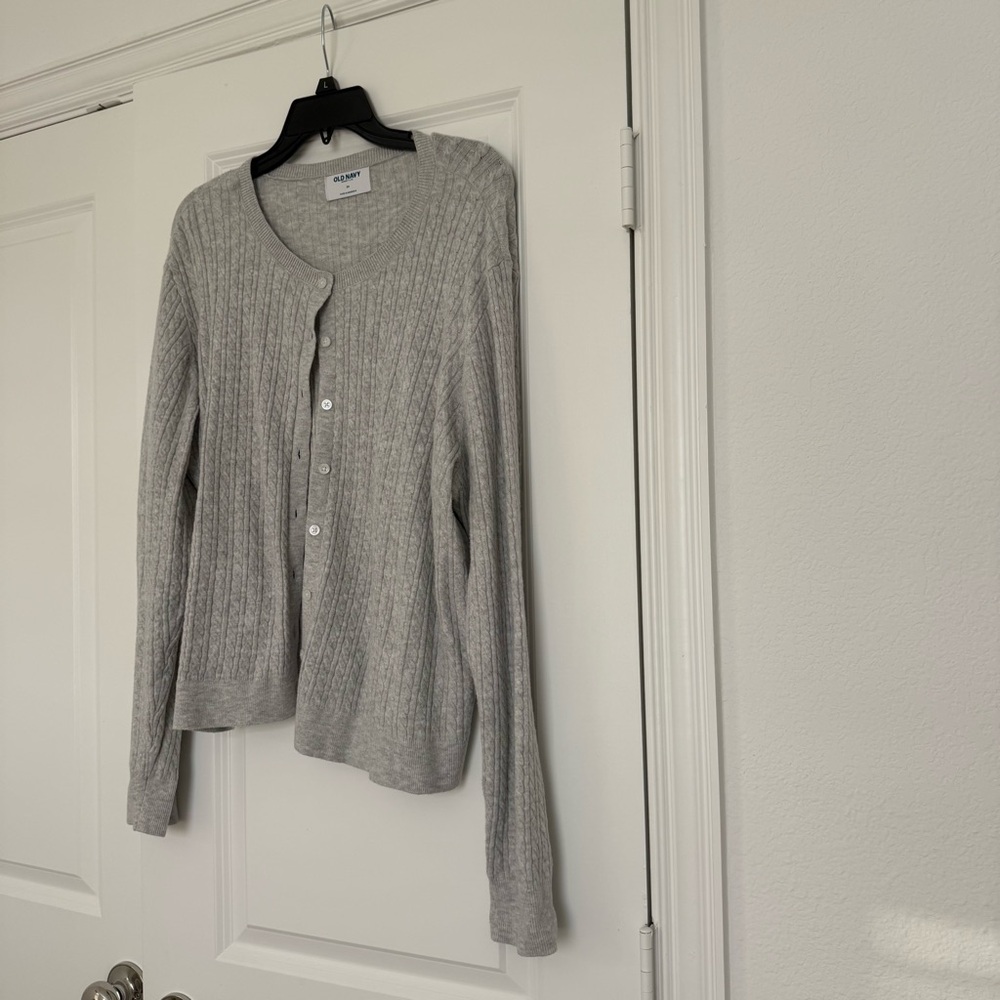 Old Navy Women's SoSoft Cable Knit Cardigan Sweater